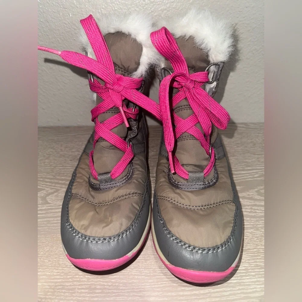 Sorel Whitney Short Lace Up Snow Boot Gray Pink Women's 6  Winter Snow Boots